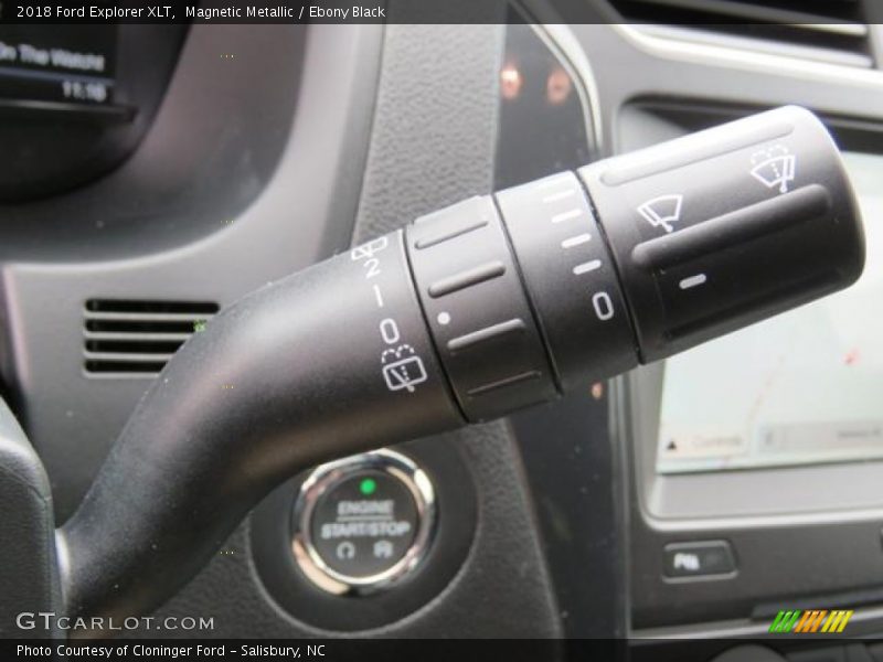 Magnetic Metallic / Ebony Black 2018 Ford Explorer XLT