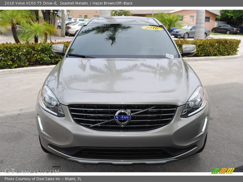 Seashell Metallic / Hazel Brown/Off-Black 2016 Volvo XC60 T5 Drive-E