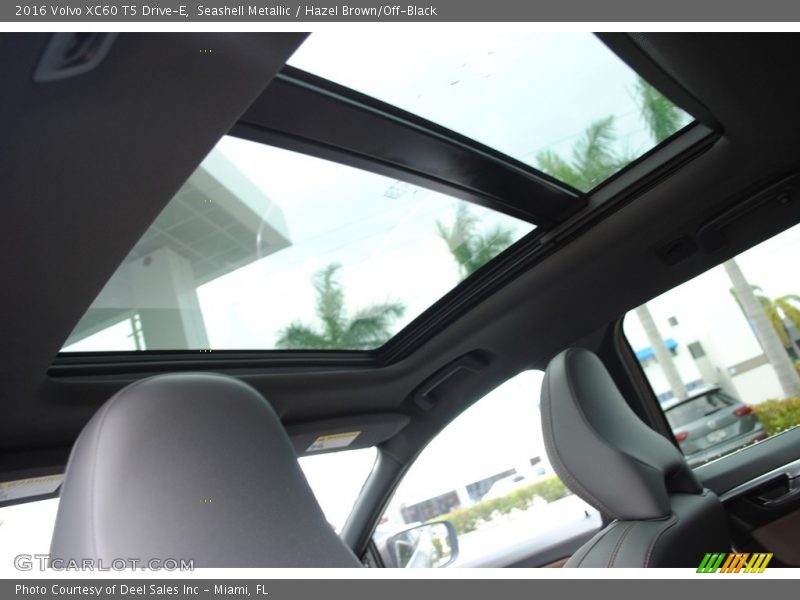 Seashell Metallic / Hazel Brown/Off-Black 2016 Volvo XC60 T5 Drive-E