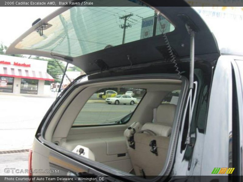 Black Raven / Shale 2006 Cadillac Escalade AWD
