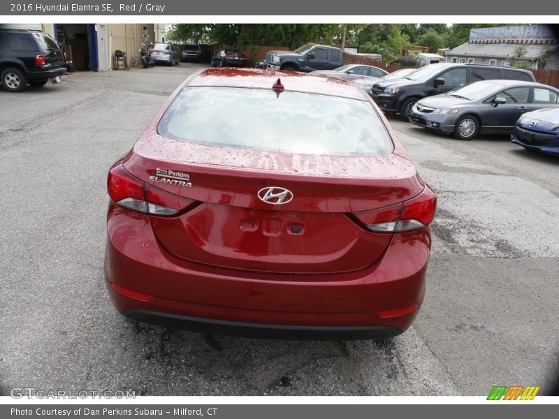 Red / Gray 2016 Hyundai Elantra SE