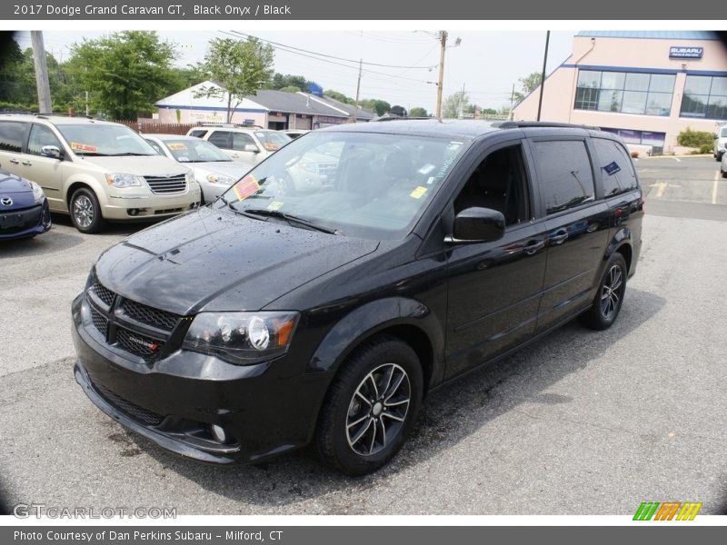 Black Onyx / Black 2017 Dodge Grand Caravan GT