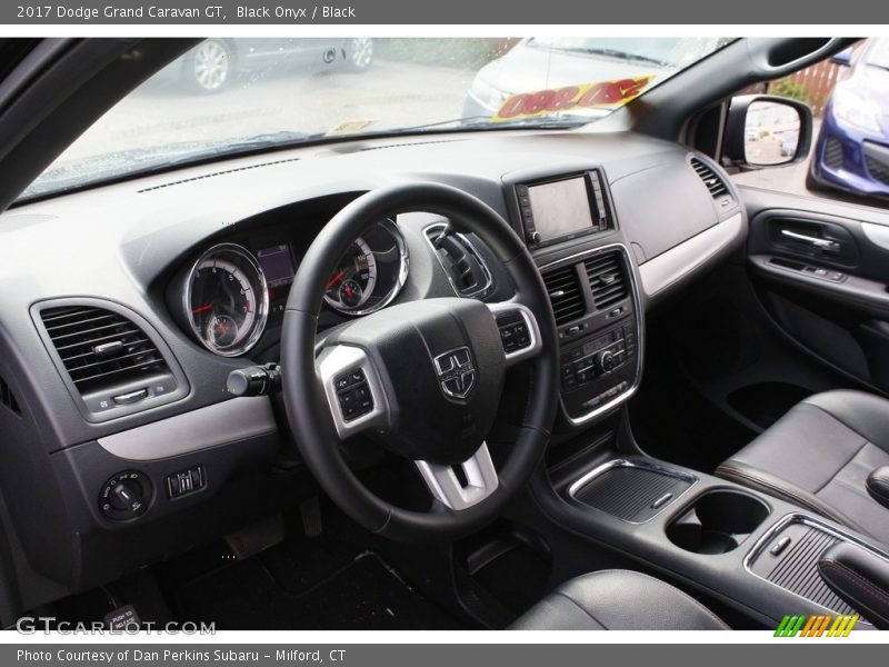 Black Onyx / Black 2017 Dodge Grand Caravan GT