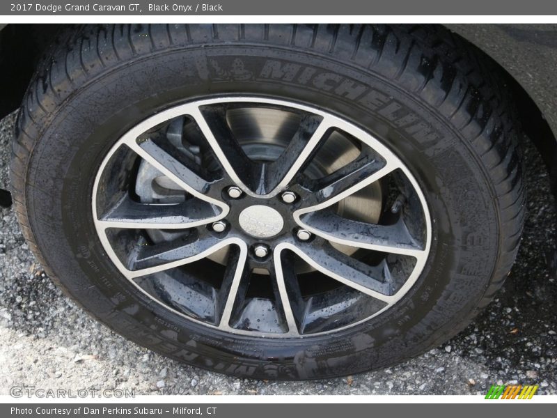 Black Onyx / Black 2017 Dodge Grand Caravan GT