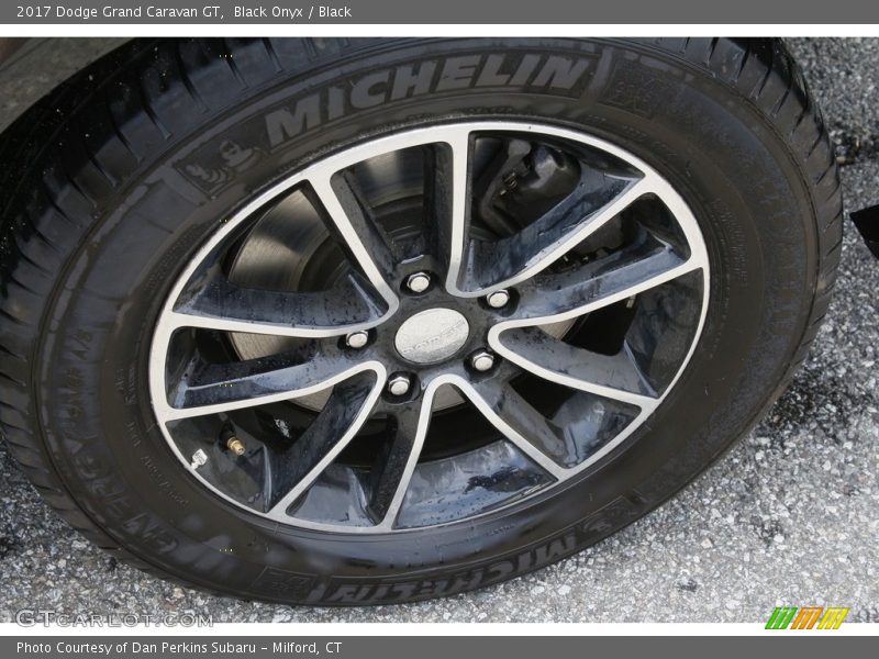 Black Onyx / Black 2017 Dodge Grand Caravan GT