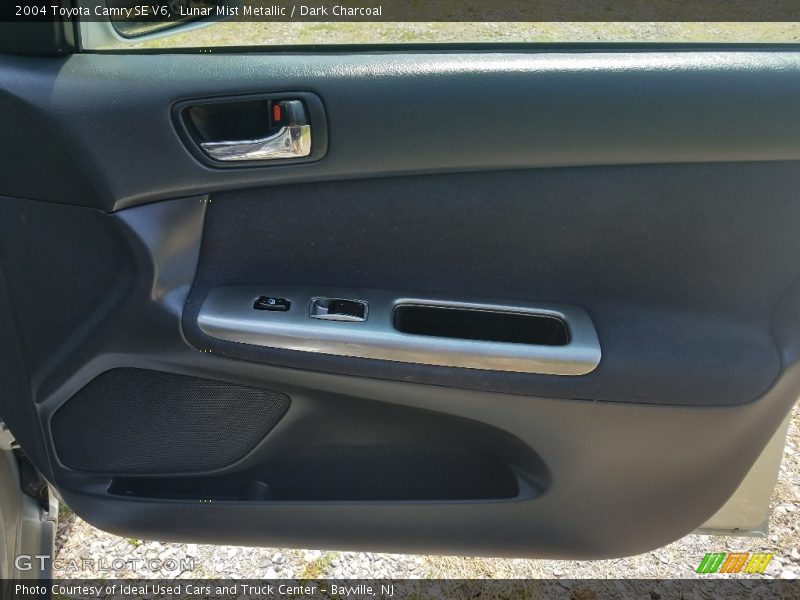 Lunar Mist Metallic / Dark Charcoal 2004 Toyota Camry SE V6