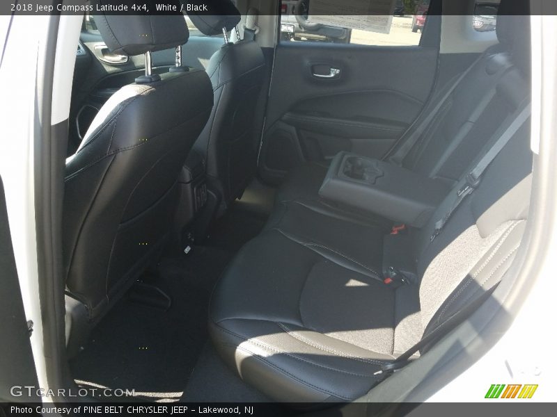White / Black 2018 Jeep Compass Latitude 4x4
