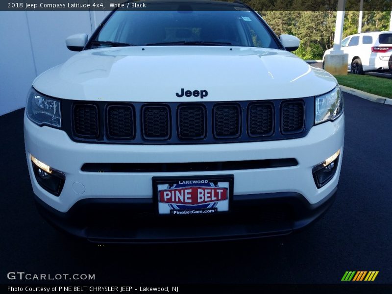 White / Black 2018 Jeep Compass Latitude 4x4