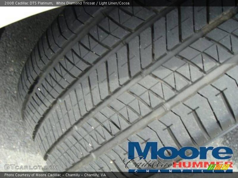 White Diamond Tricoat / Light Linen/Cocoa 2008 Cadillac DTS Platinum