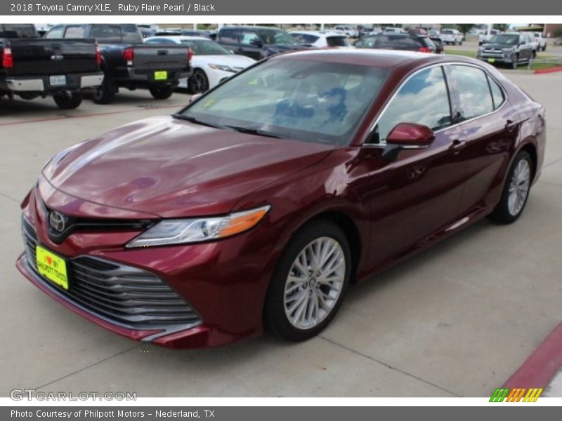 Ruby Flare Pearl / Black 2018 Toyota Camry XLE