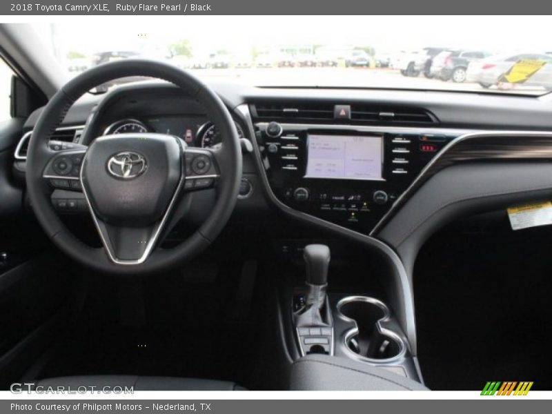 Ruby Flare Pearl / Black 2018 Toyota Camry XLE