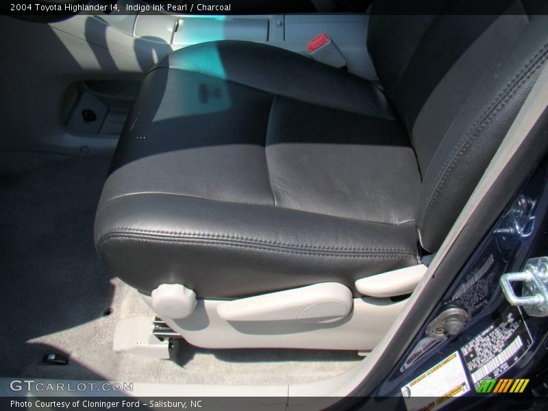 Indigo Ink Pearl / Charcoal 2004 Toyota Highlander I4