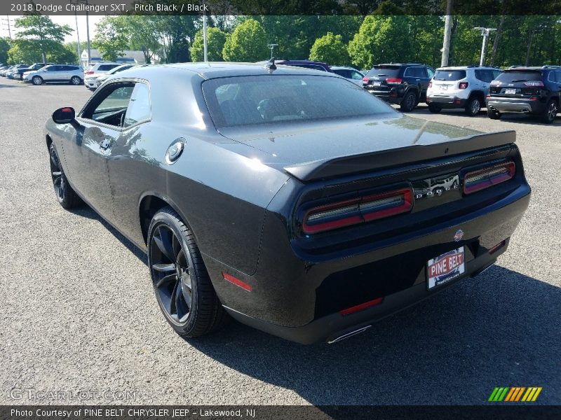 Pitch Black / Black 2018 Dodge Challenger SXT