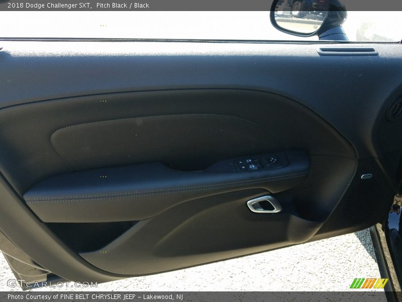 Pitch Black / Black 2018 Dodge Challenger SXT