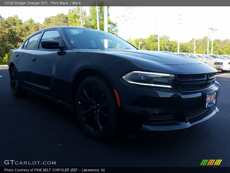 Pitch Black / Black 2018 Dodge Charger SXT