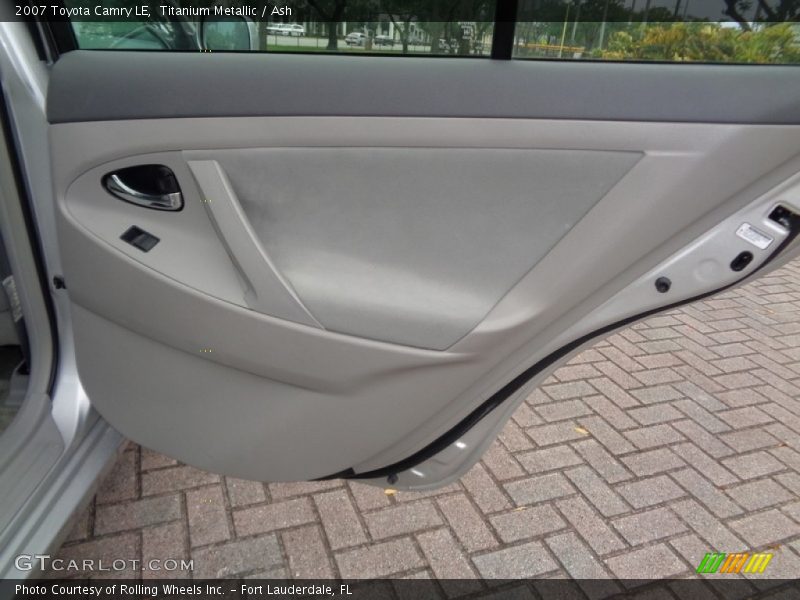 Titanium Metallic / Ash 2007 Toyota Camry LE