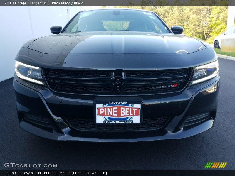 Pitch Black / Black 2018 Dodge Charger SXT