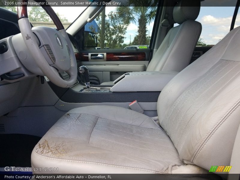 Satellite Silver Metallic / Dove Grey 2006 Lincoln Navigator Luxury