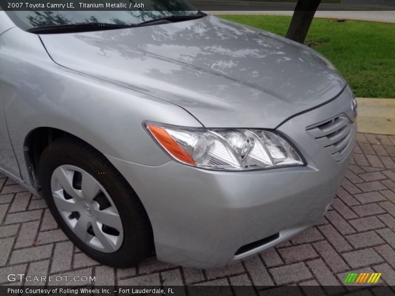 Titanium Metallic / Ash 2007 Toyota Camry LE