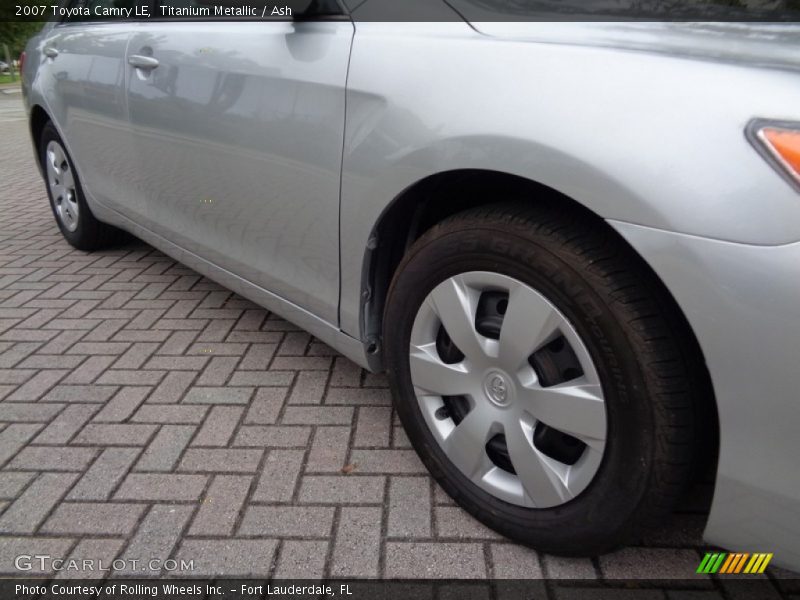 Titanium Metallic / Ash 2007 Toyota Camry LE