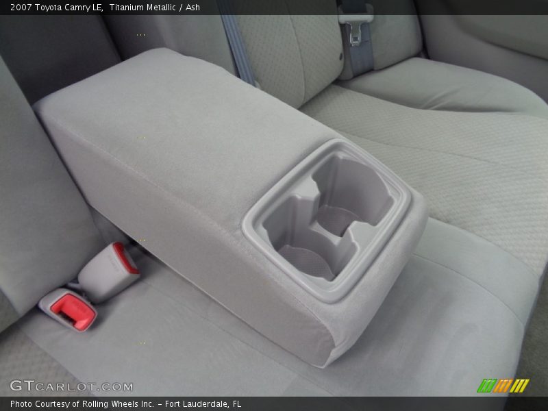 Titanium Metallic / Ash 2007 Toyota Camry LE