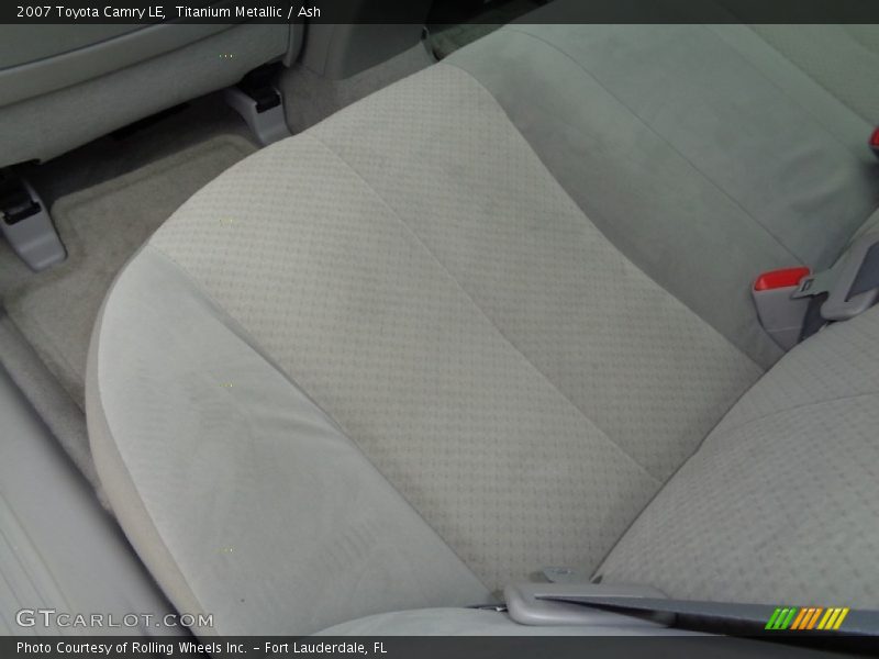 Titanium Metallic / Ash 2007 Toyota Camry LE