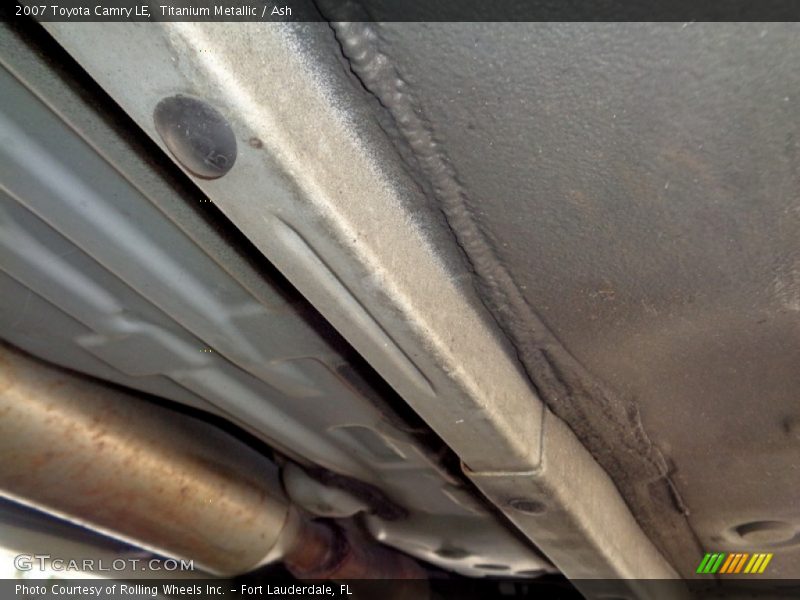 Titanium Metallic / Ash 2007 Toyota Camry LE