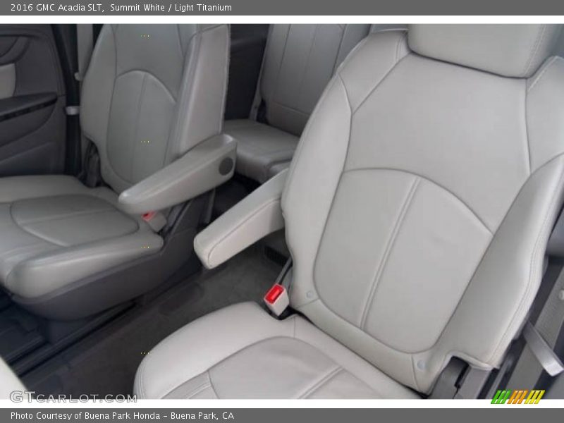 Summit White / Light Titanium 2016 GMC Acadia SLT