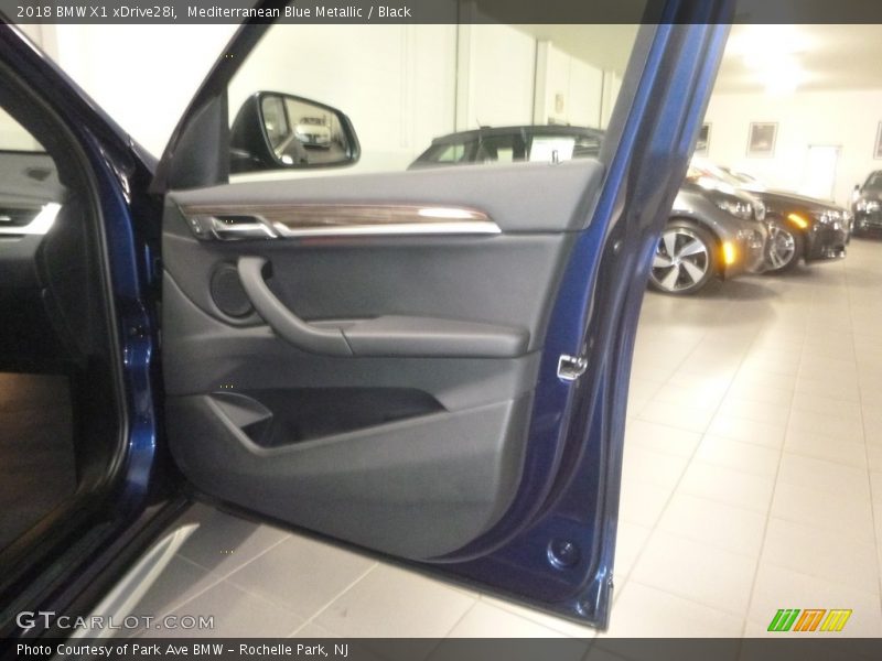 Mediterranean Blue Metallic / Black 2018 BMW X1 xDrive28i