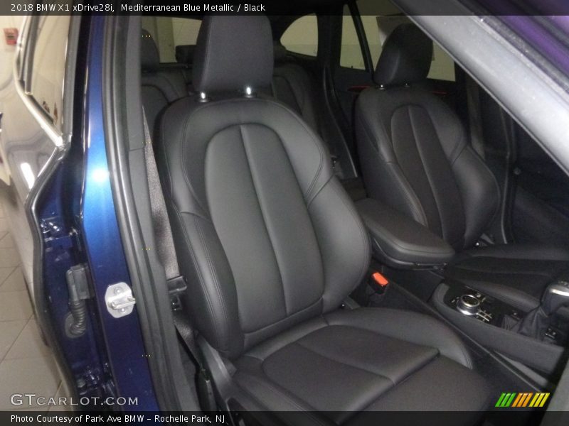 Mediterranean Blue Metallic / Black 2018 BMW X1 xDrive28i