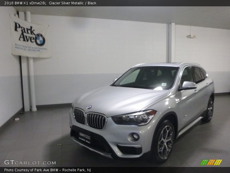 Glacier Silver Metallic / Black 2018 BMW X1 xDrive28i