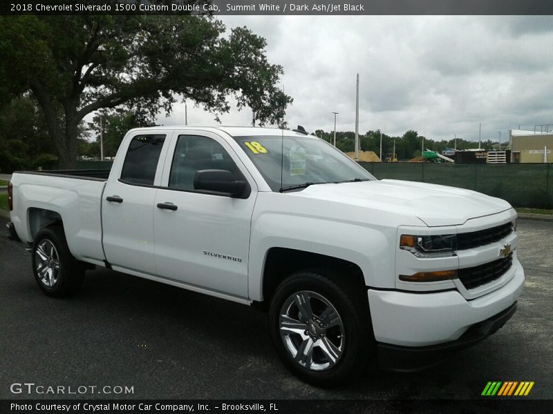 Front 3/4 View of 2018 Silverado 1500 Custom Double Cab