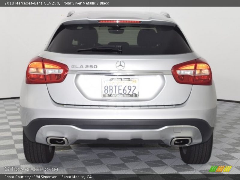 Polar Silver Metallic / Black 2018 Mercedes-Benz GLA 250