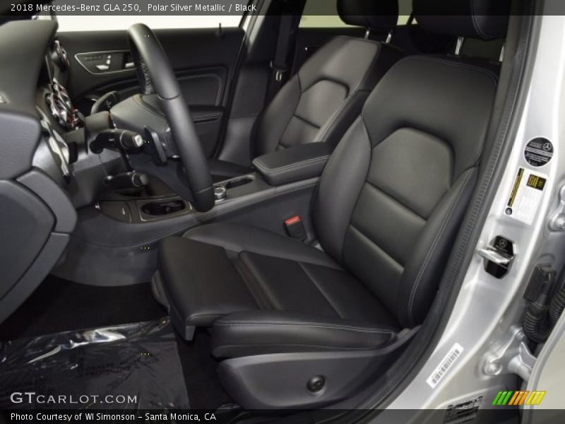 Polar Silver Metallic / Black 2018 Mercedes-Benz GLA 250