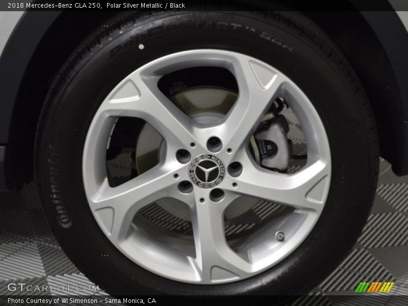 Polar Silver Metallic / Black 2018 Mercedes-Benz GLA 250