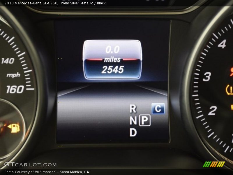 Polar Silver Metallic / Black 2018 Mercedes-Benz GLA 250