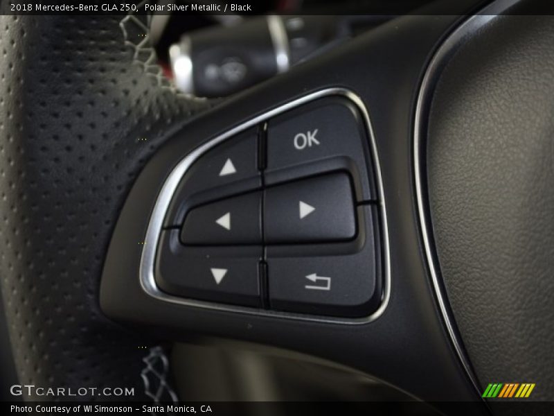 Polar Silver Metallic / Black 2018 Mercedes-Benz GLA 250