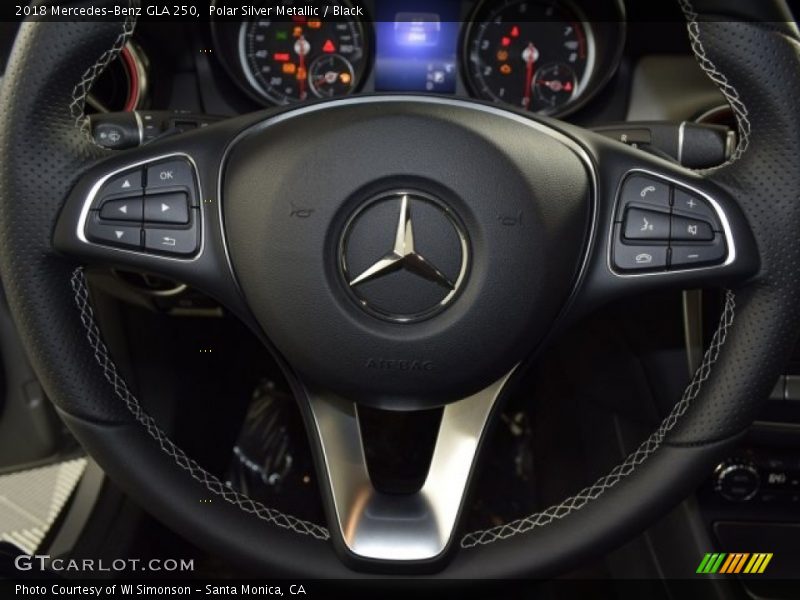 Polar Silver Metallic / Black 2018 Mercedes-Benz GLA 250