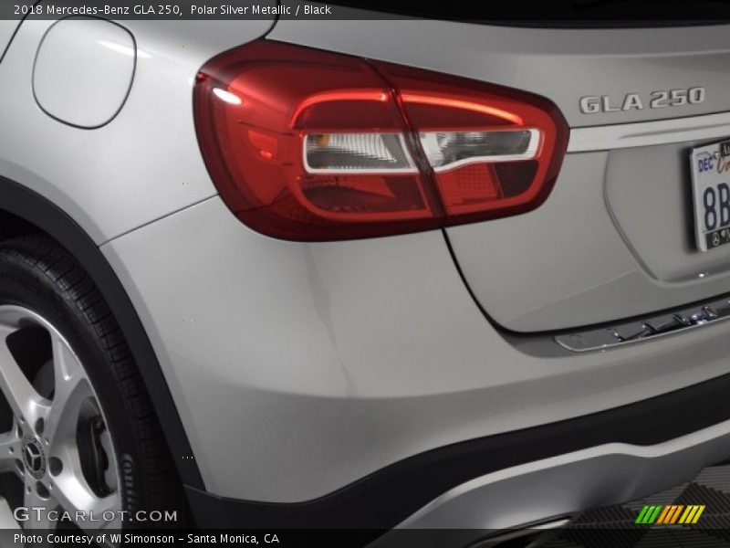 Polar Silver Metallic / Black 2018 Mercedes-Benz GLA 250