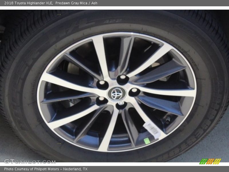 Predawn Gray Mica / Ash 2018 Toyota Highlander XLE