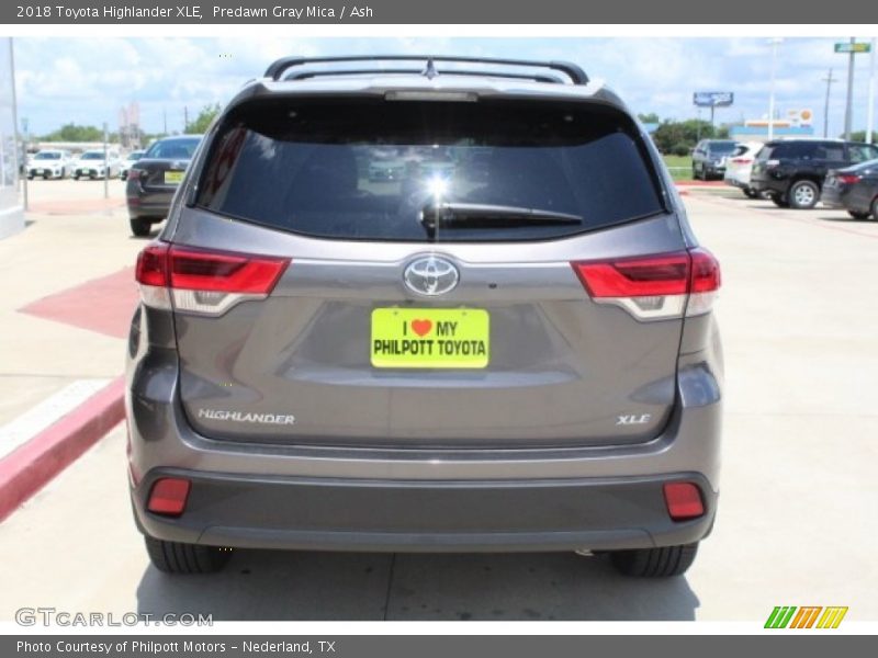 Predawn Gray Mica / Ash 2018 Toyota Highlander XLE