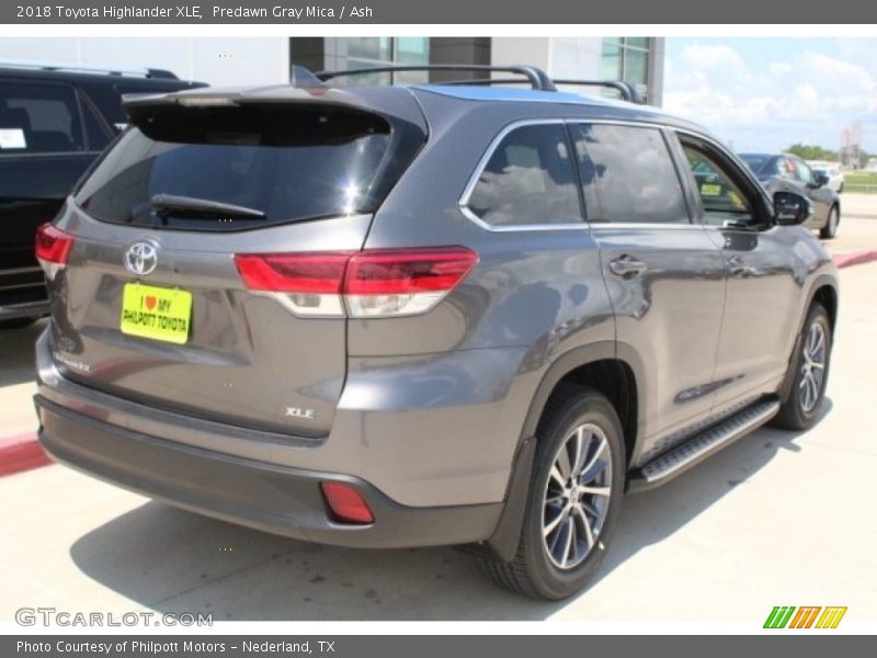 Predawn Gray Mica / Ash 2018 Toyota Highlander XLE