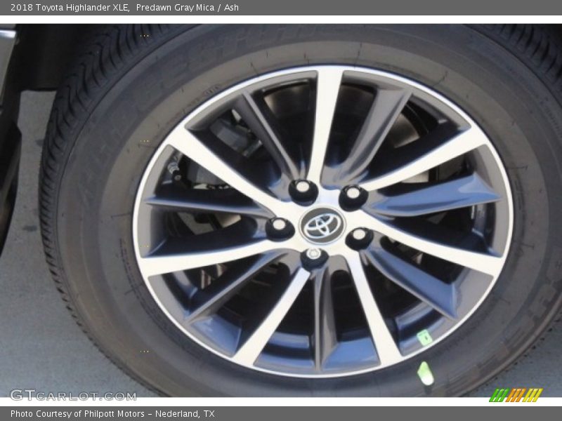 Predawn Gray Mica / Ash 2018 Toyota Highlander XLE