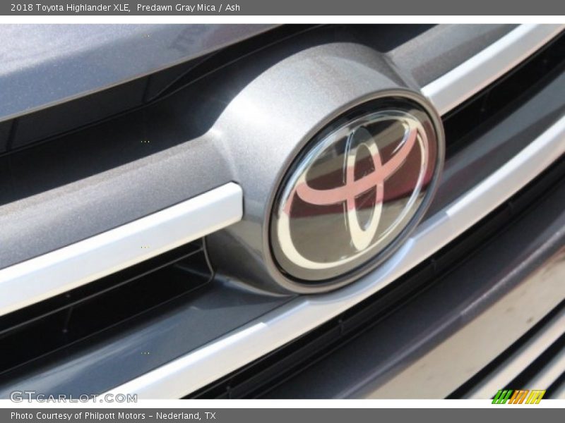 Predawn Gray Mica / Ash 2018 Toyota Highlander XLE