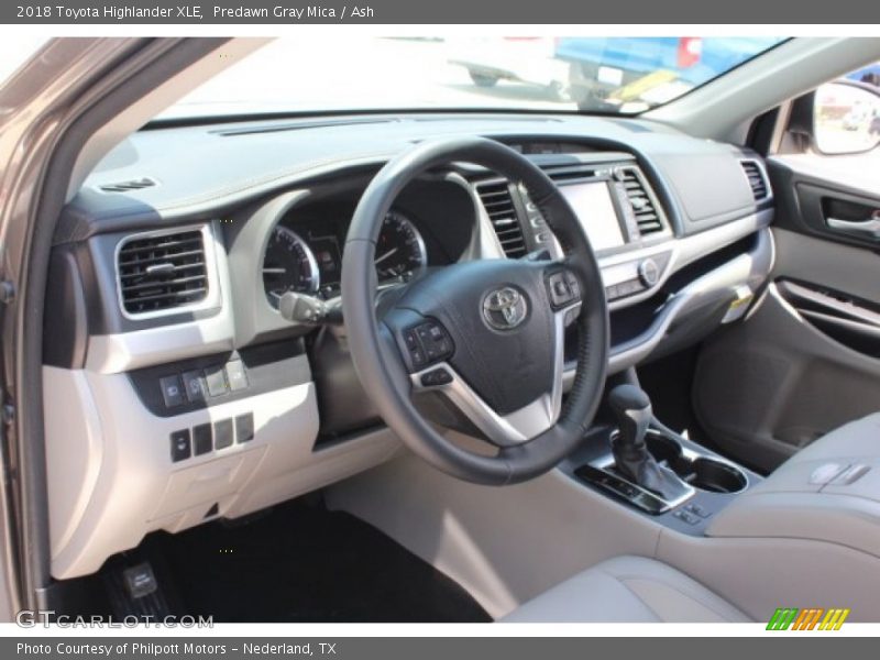 Predawn Gray Mica / Ash 2018 Toyota Highlander XLE