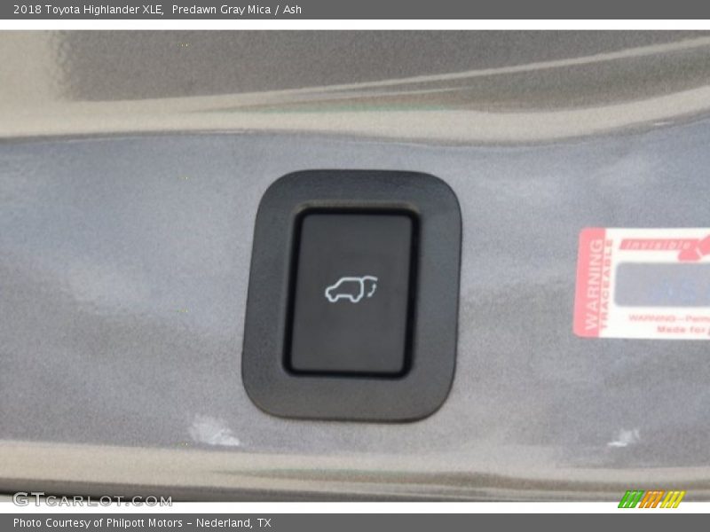 Predawn Gray Mica / Ash 2018 Toyota Highlander XLE