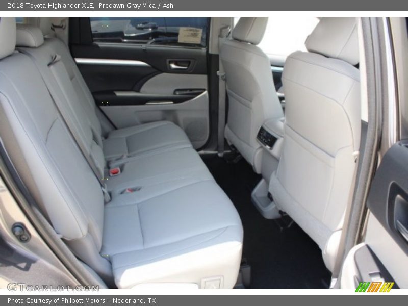 Predawn Gray Mica / Ash 2018 Toyota Highlander XLE