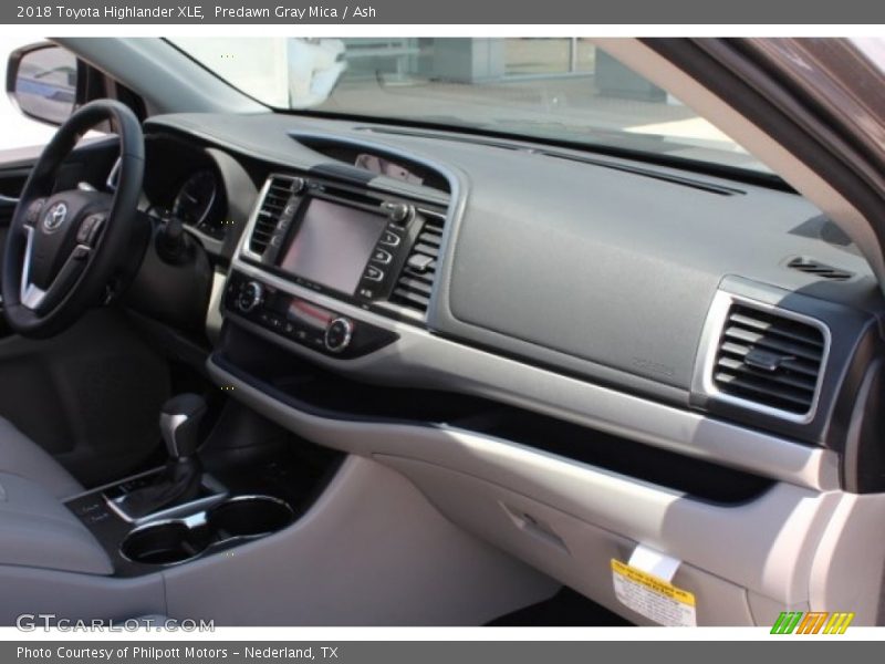 Predawn Gray Mica / Ash 2018 Toyota Highlander XLE