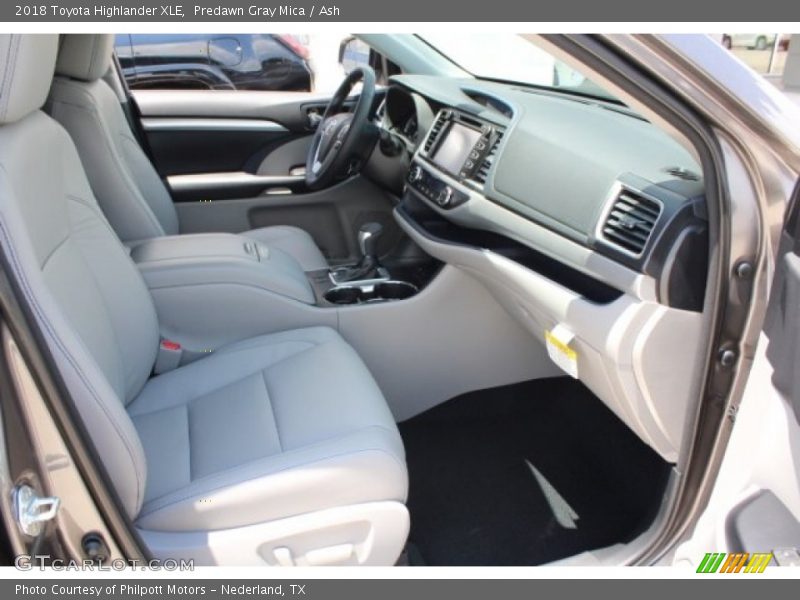 Predawn Gray Mica / Ash 2018 Toyota Highlander XLE