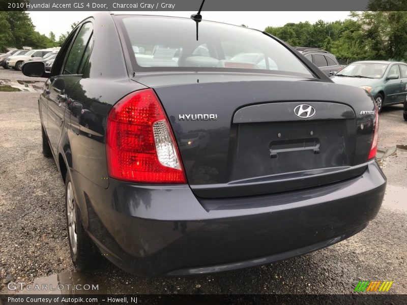 Charcoal Gray / Gray 2010 Hyundai Accent GLS 4 Door